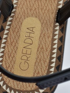 125-sandalia-pedila/0b50-gunaikeio-pedilo-grendha-35f.jpg