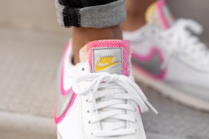 129-outlet-gunaikeia-sneakers/3b2c-nike-daybreak-white-metallic-silver-hyper-pink-834.jpg