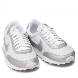 129-outlet-gunaikeia-sneakers/f39e-nike-daybreak-white-white-metallic-silver-ec1.jpg