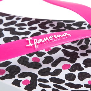 70-sagionares-pantofles-sandalia/b710-ipanema-animal-print-iv-fem-white-pink-780-20334-092.jpeg